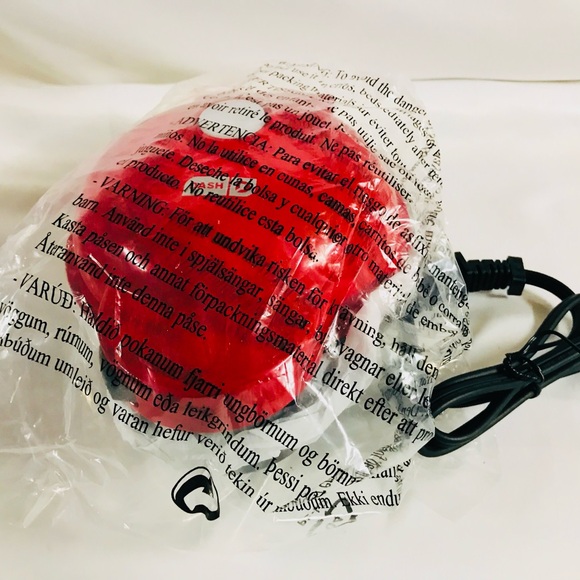 Dash MultiMaker Mini Waffle Maker System with 6 Removeable Holiday Plate Storage - Picture 7 of 10